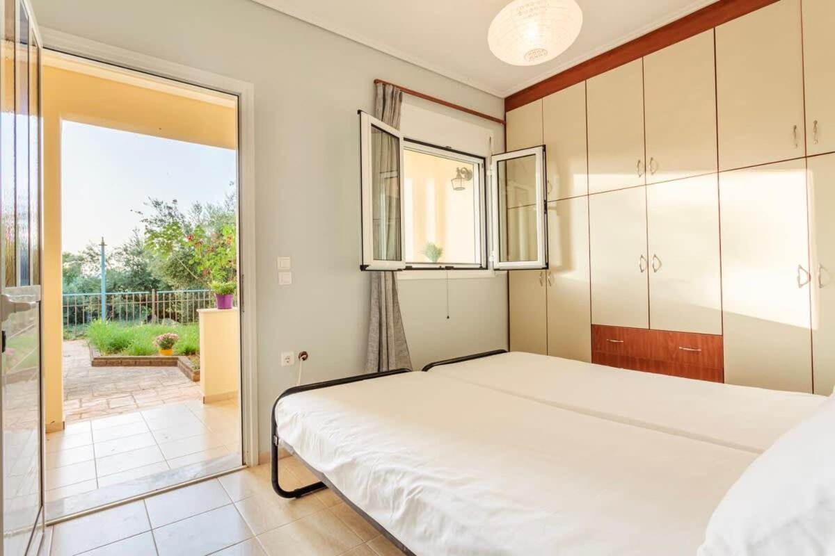 Villa Seaview Terrace Haven-Perfect Location By The Sea Kalamata Exterior foto